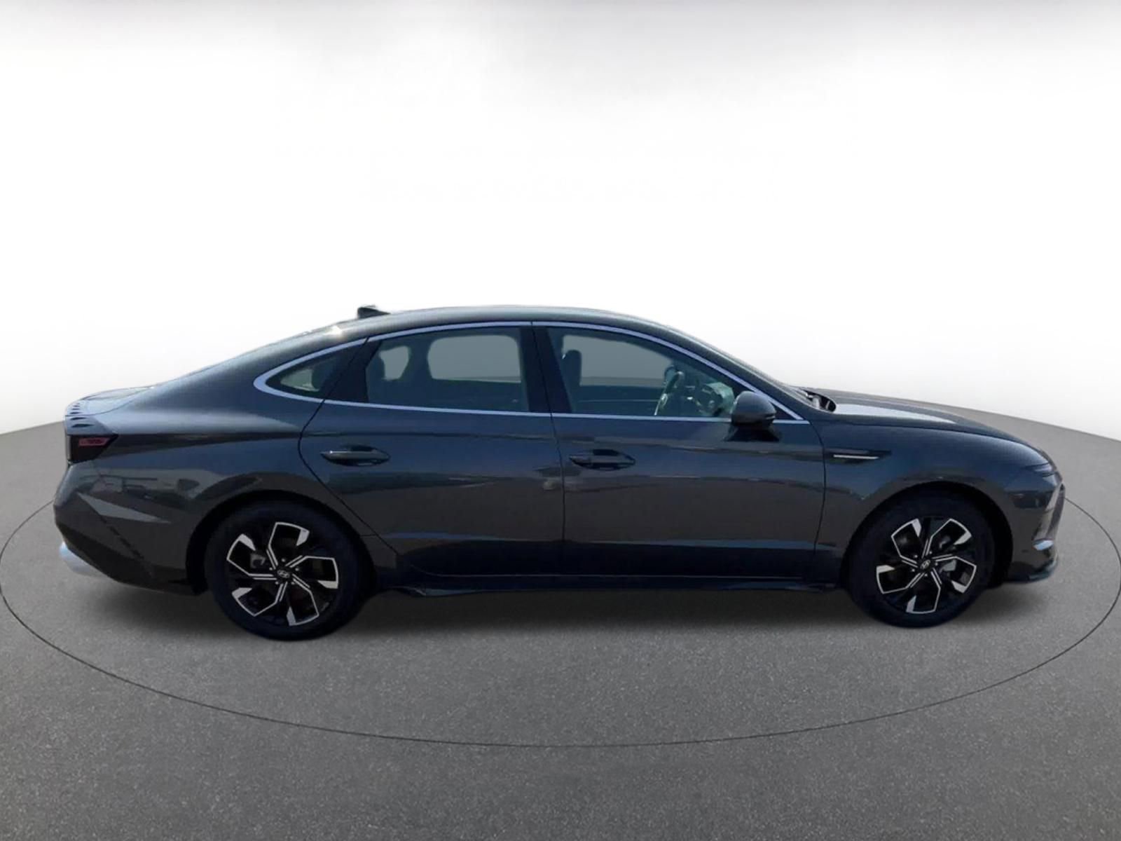 Used 2025 Hyundai Sonata SEL image 16