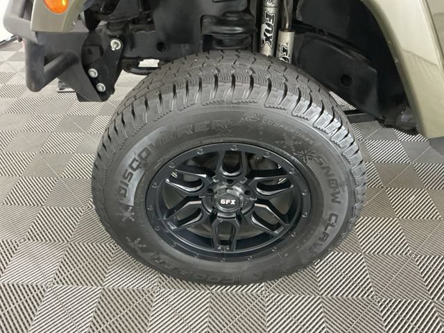 Used 2015 Jeep Wrangler Unlimited Rubicon w/ Katzkin Premium Leather Group AWD/4WD image 26