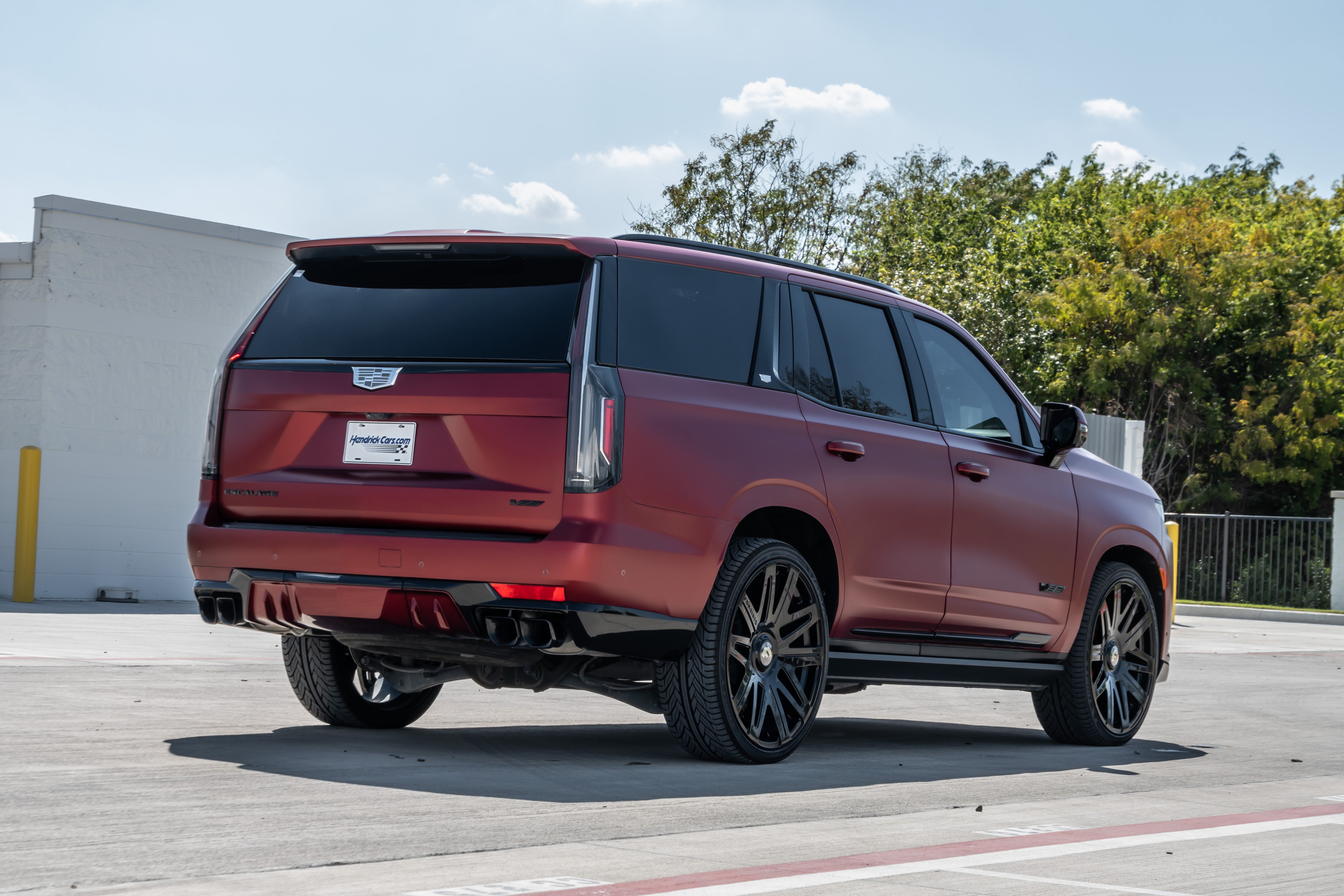 Used 2024 Cadillac Escalade V w/ LPO, ONYX Package AWD/4WD image 9