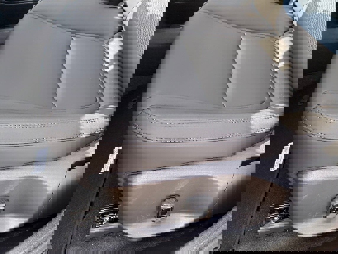 New 2026 Volvo EX30 Plus image 17