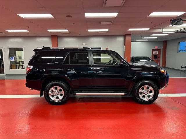 Used 2024 Toyota 4Runner SR5 Premium w/ Moonroof Package AWD/4WD image 3