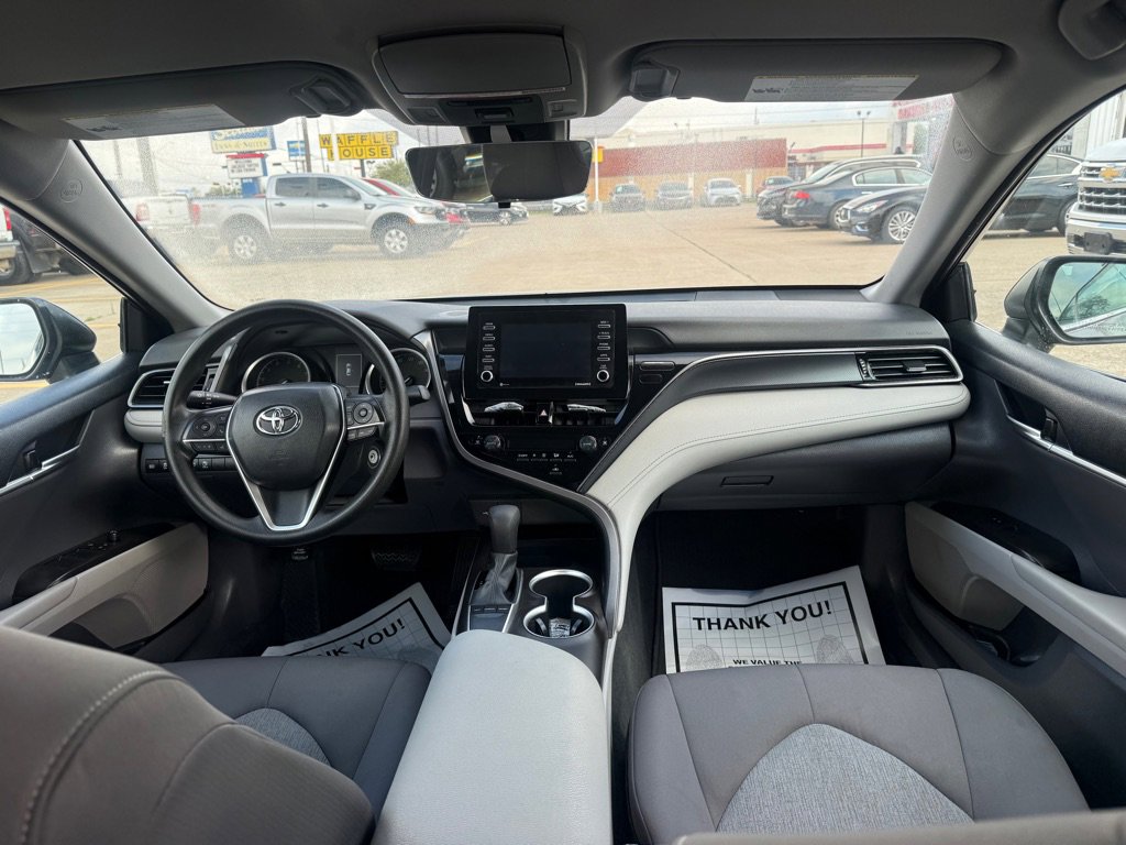 Used 2023 Toyota Camry LE FWD image 11