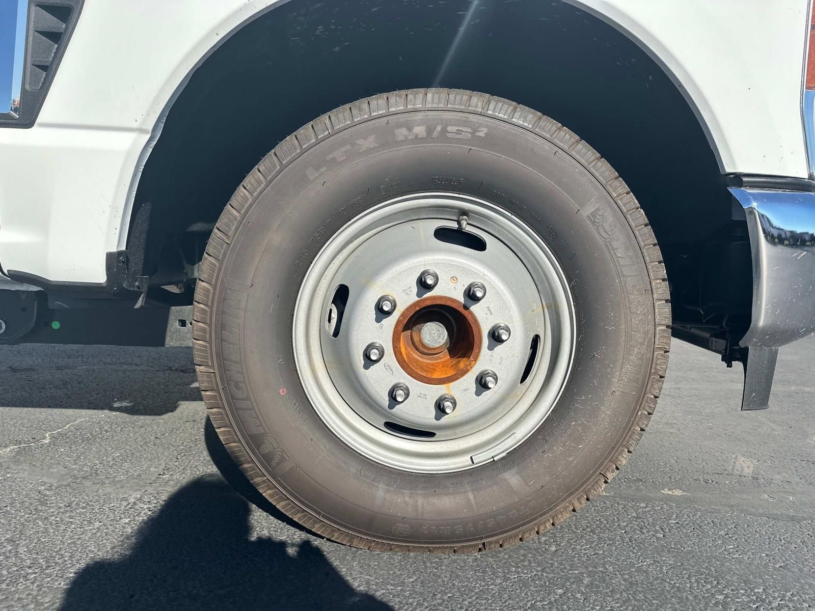 New 2024 Ford F350 XL w/ XL Chrome Package image 29