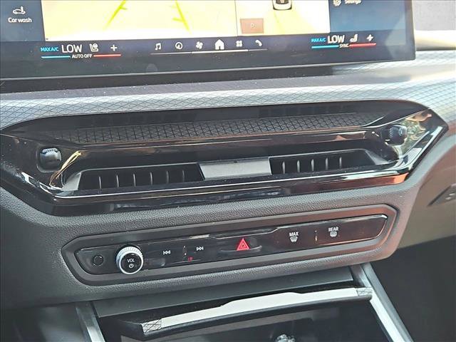 Used 2025 BMW 330i xDrive Sedan image 15