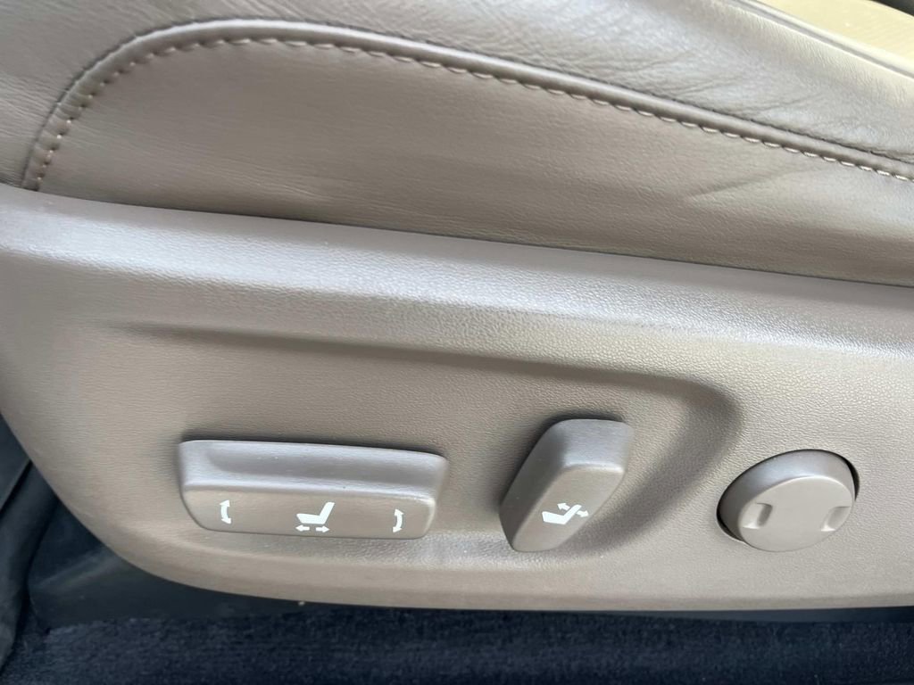 Used 2021 Lexus GX 460 Luxury w/ Sport Design Package image 31