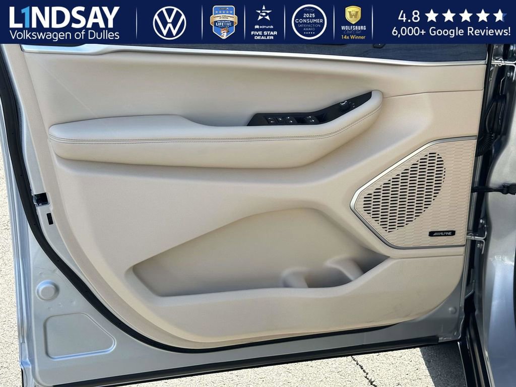 Used 2022 Jeep Grand Cherokee Limited 4xe image 8