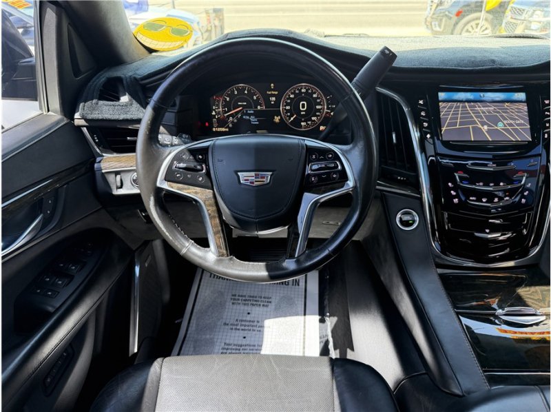 Used 2015 Cadillac Escalade ESV Platinum AWD/4WD image 43