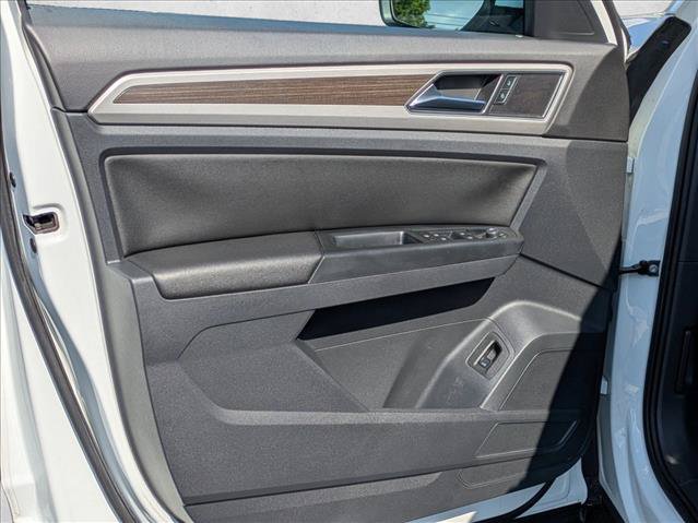 Used 2019 Volkswagen Atlas SE w/ Towing Package FWD image 18