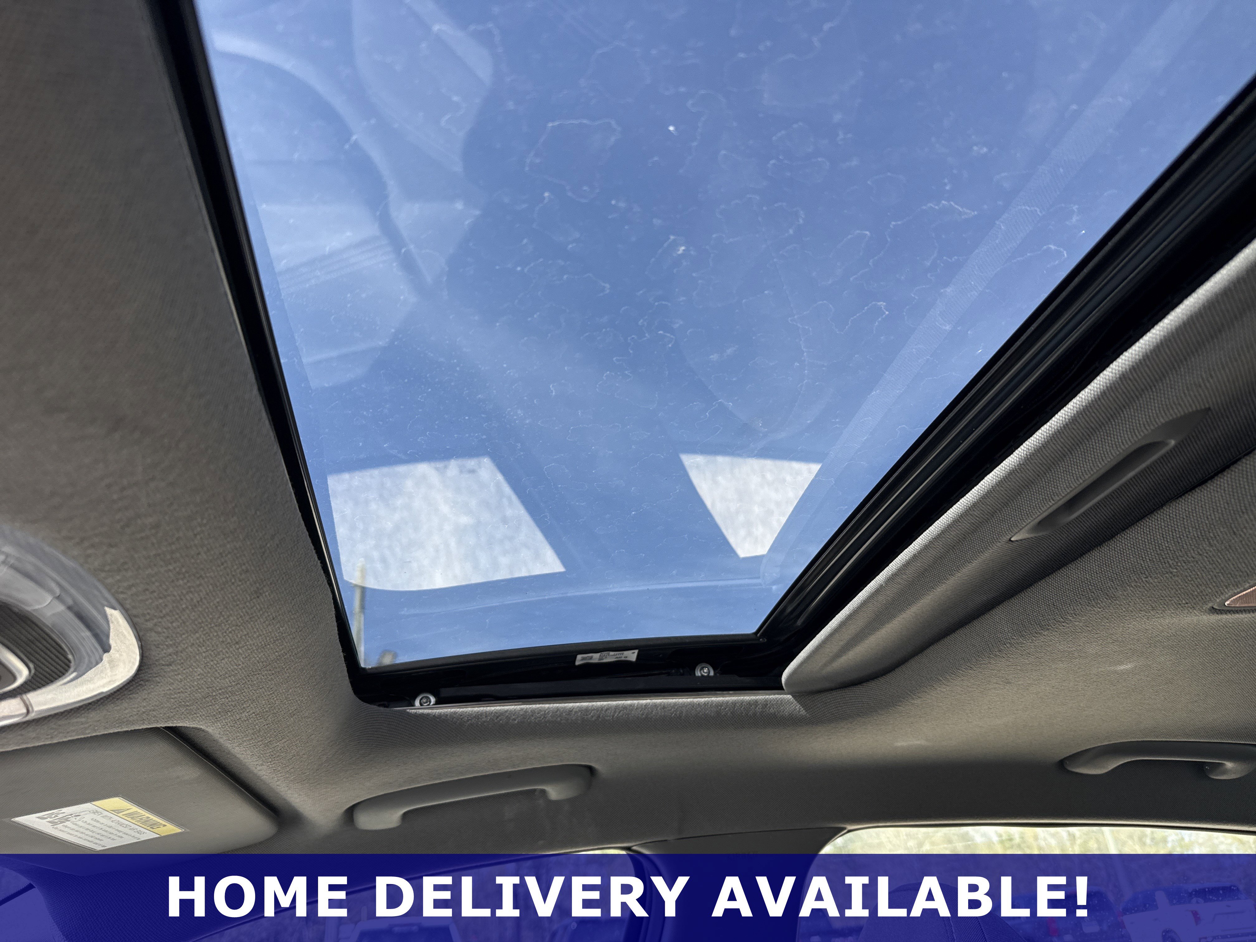 Used 2025 Hyundai Elantra SEL image 25