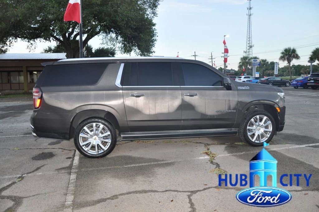 Used 2021 Chevrolet Suburban High Country w/ Premium Package RWD image 6