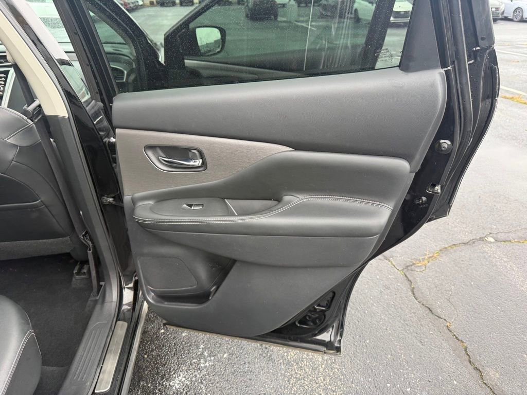 Used 2021 Nissan Murano SL w/ SL Moonroof Package image 22