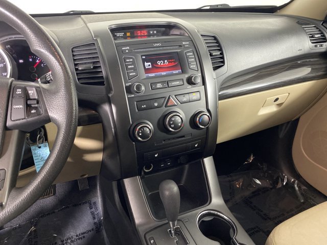 Used 2013 Kia Sorento LX w/ Convenience Pkg FWD image 28