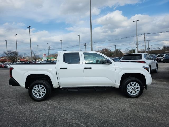 Certified 2025 Toyota Tacoma SR AWD/4WD image 3