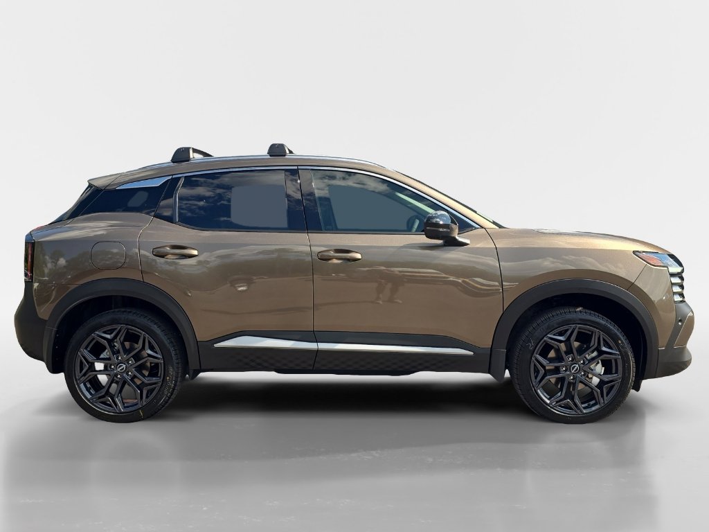 New 2026 Nissan Kicks SR FWD image 7