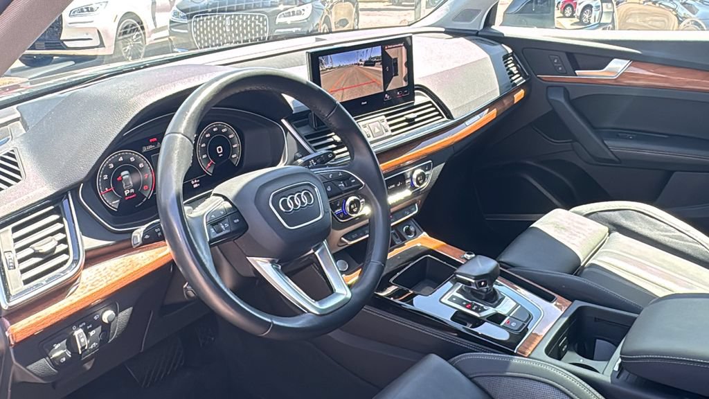 Used 2021 Audi Q5 Prestige w/ Prestige Package AWD/4WD image 18
