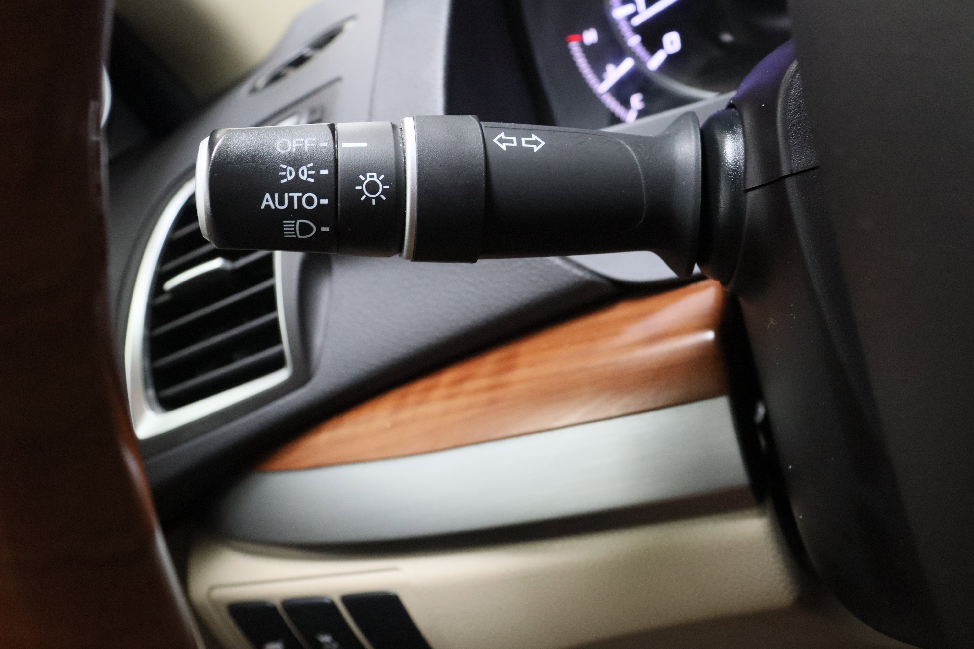 Used 2016 Acura RDX FWD w/ Technology Package image 27