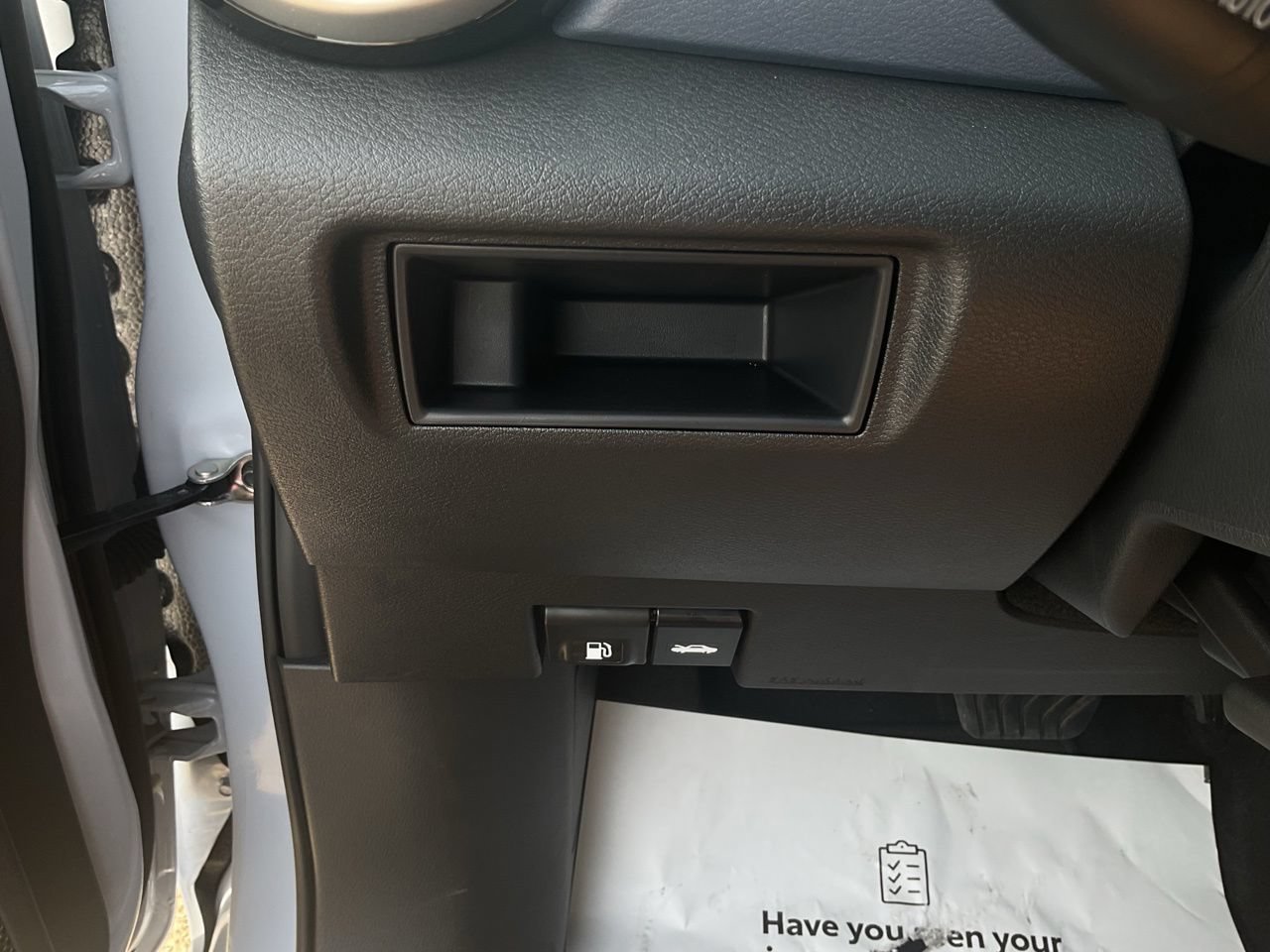 Used 2025 Nissan Versa SV w/ Trunk Package FWD image 20