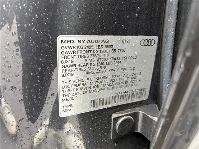 Used 2025 Audi Q5 Premium w/ Convenience Package AWD/4WD image 15