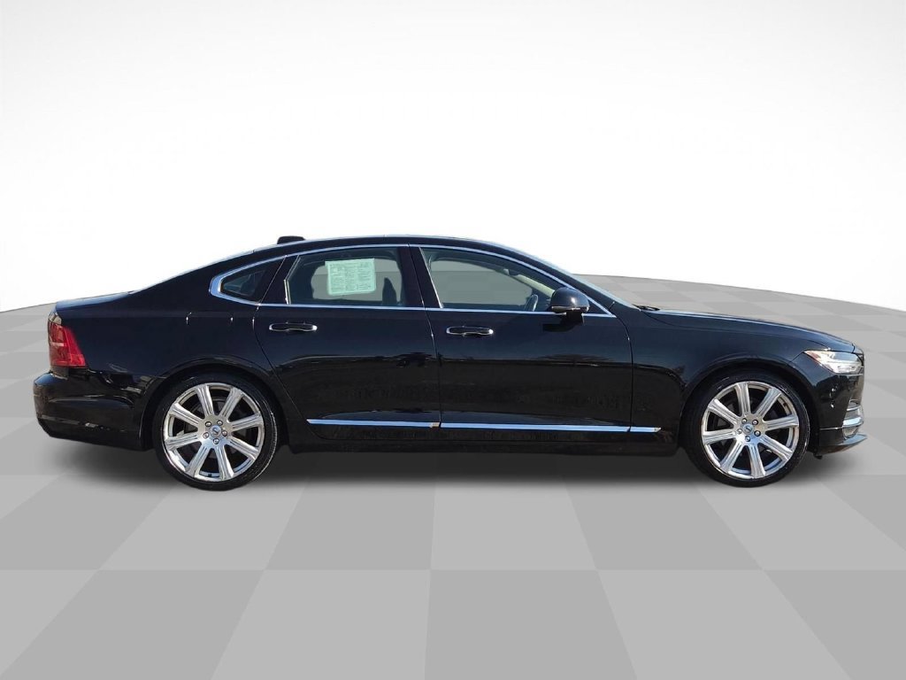 Used 2017 Volvo S90 T5 Inscription w/ Vision Package FWD image 2