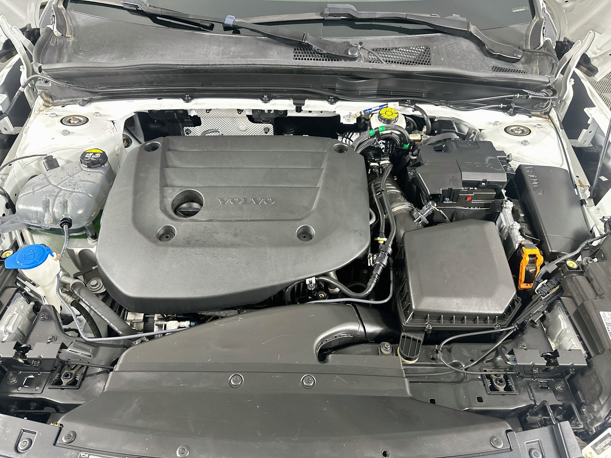 Used 2023 Volvo XC40 B4 Plus w/ Protection Package Premier FWD image 34