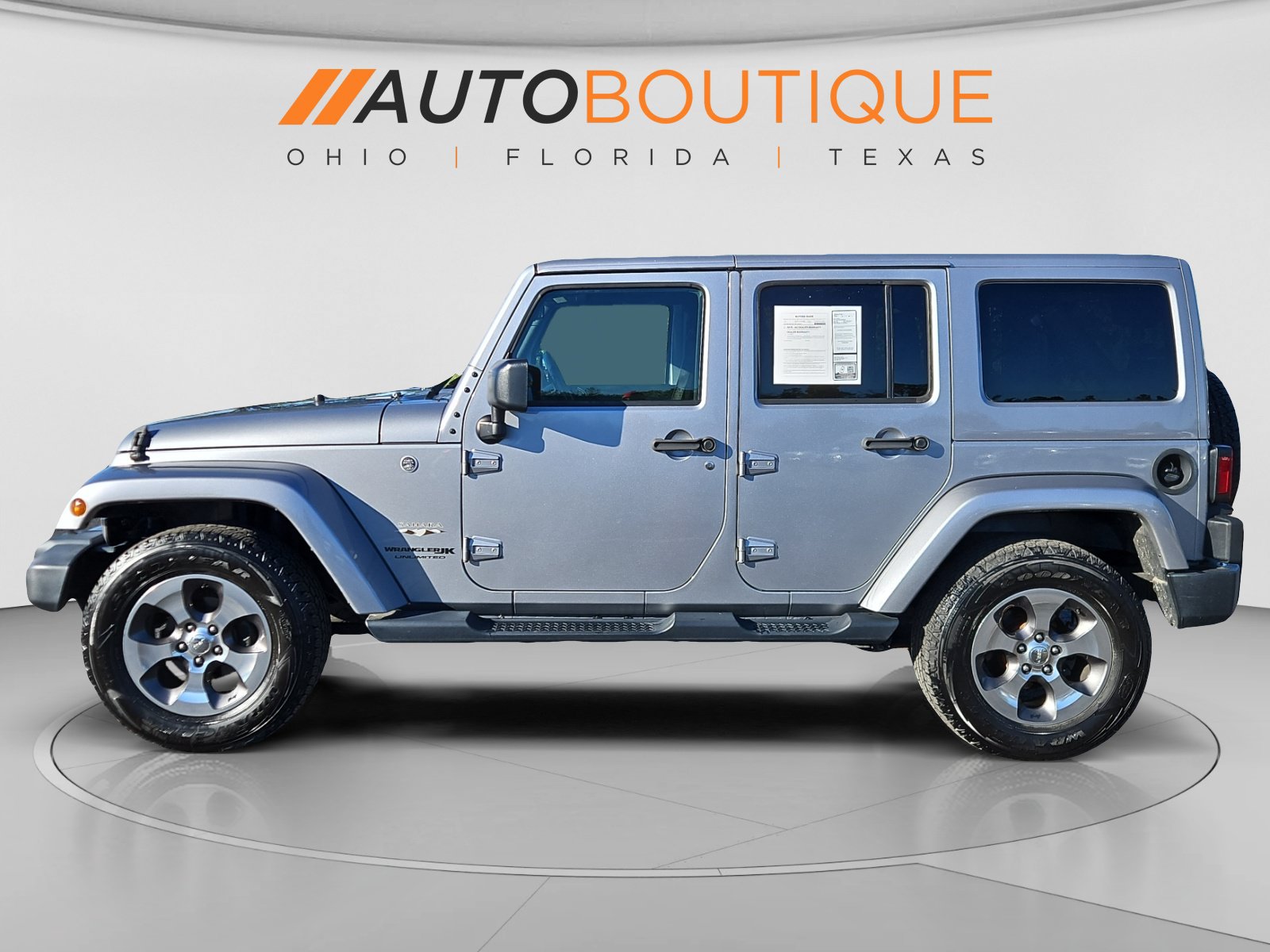 Used 2018 Jeep Wrangler Unlimited Sahara AWD/4WD image 2