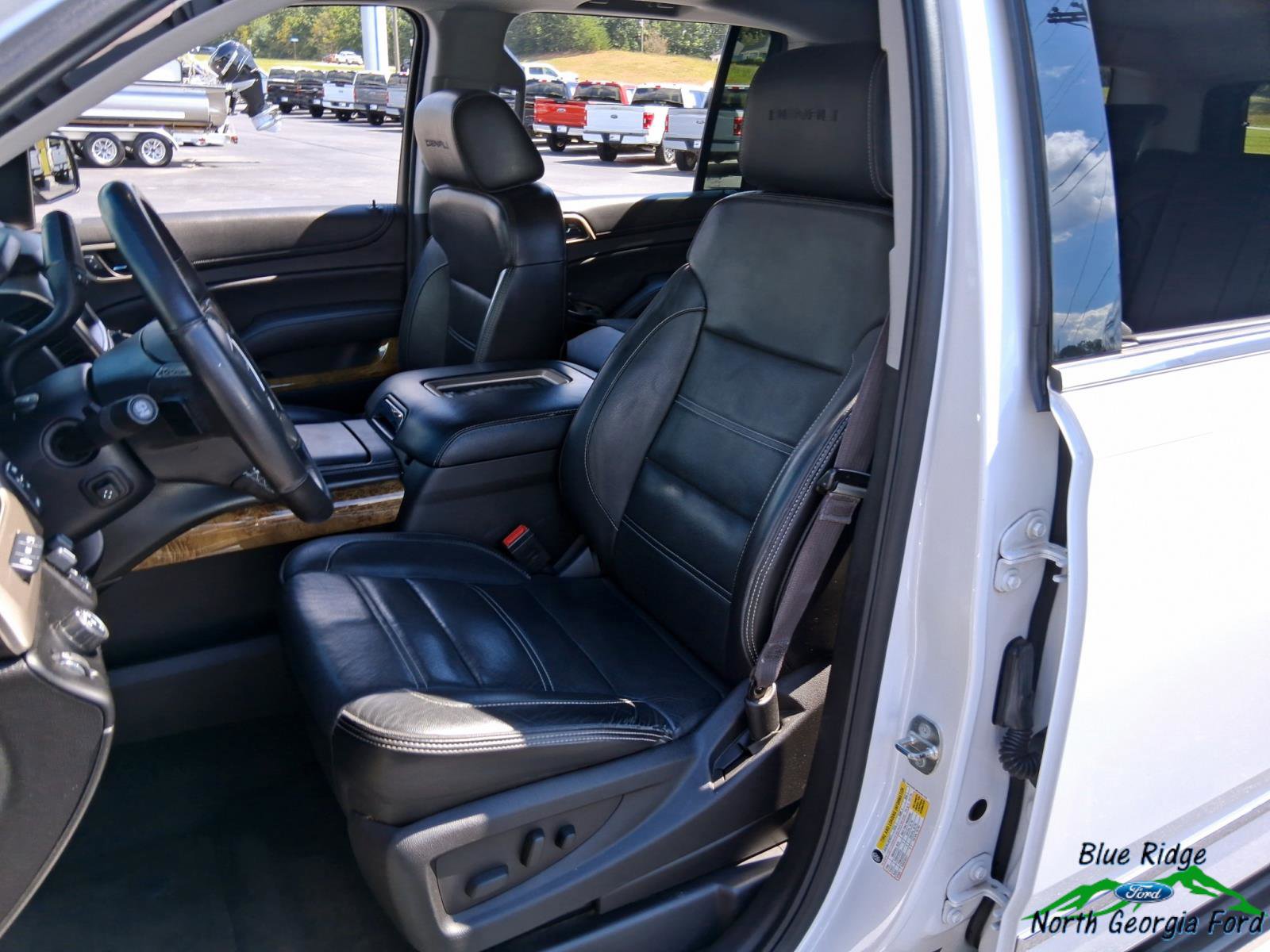 Used 2016 GMC Yukon XL Denali w/ Open Road Package image 11