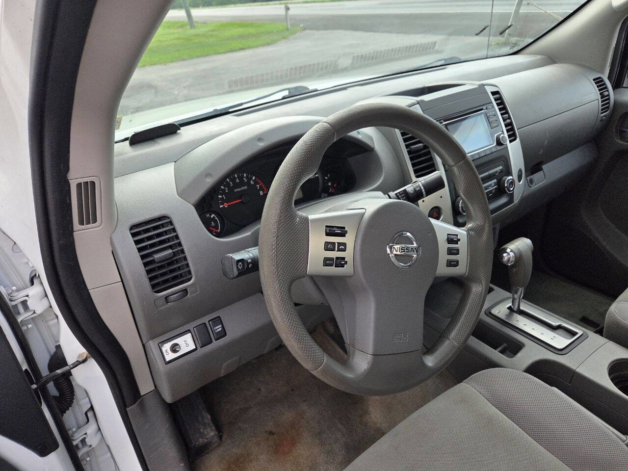 Used 2018 Nissan Frontier S image 15