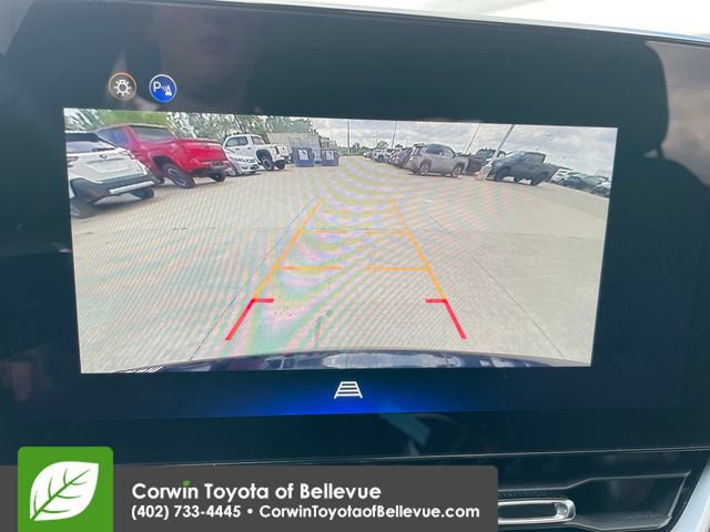 Used 2026 Chevrolet Equinox LT AWD/4WD image 14
