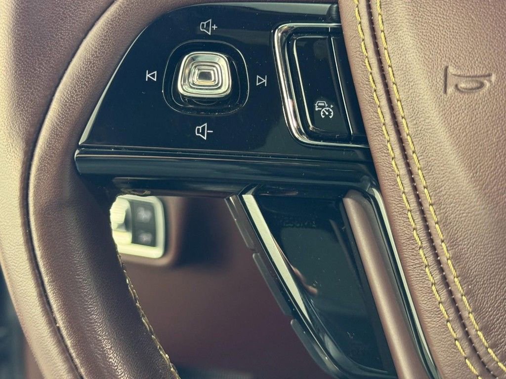 Used 2022 Lincoln Aviator Black Label w/ Dynamic Handling Package image 21