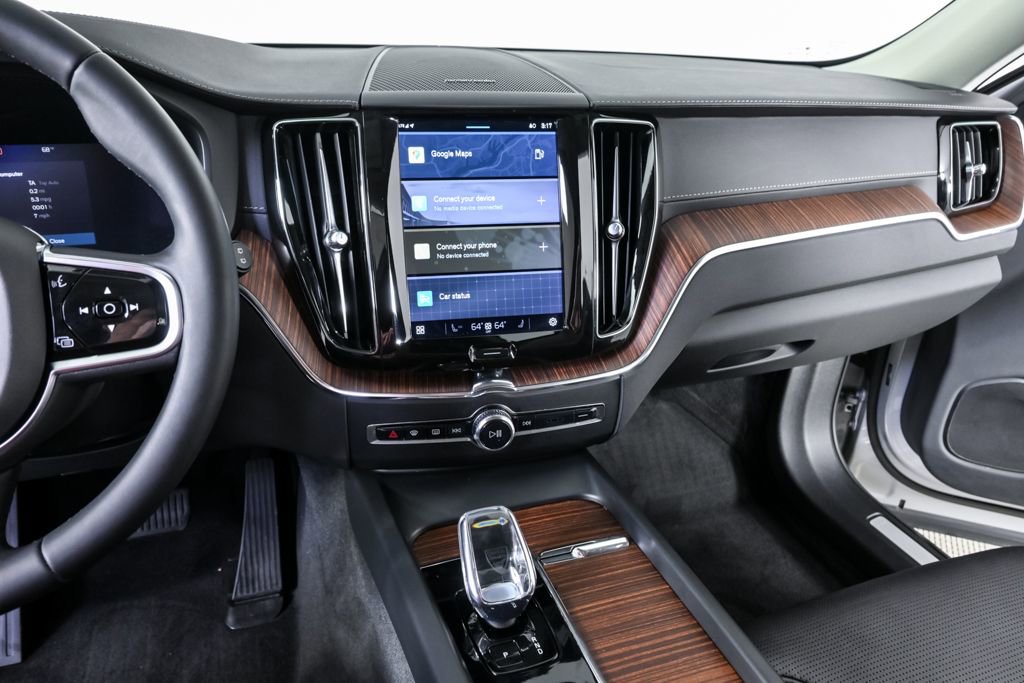 Certified 2023 Volvo XC60 B5 Ultimate image 15