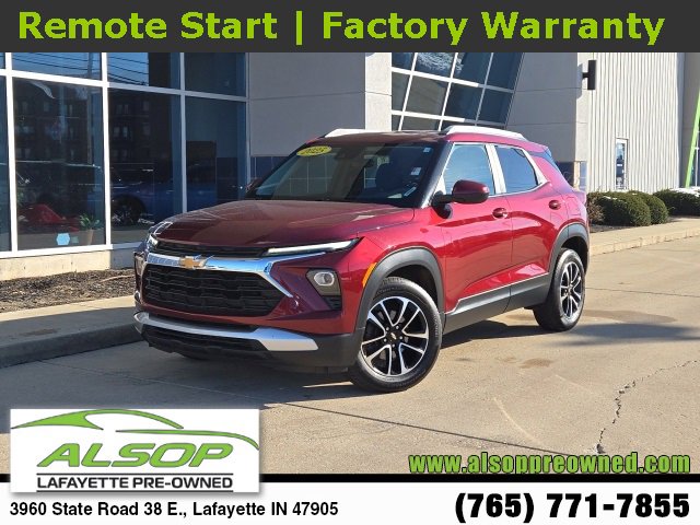 Used 2025 Chevrolet TrailBlazer LT w/ Driver Confidence Package image 1