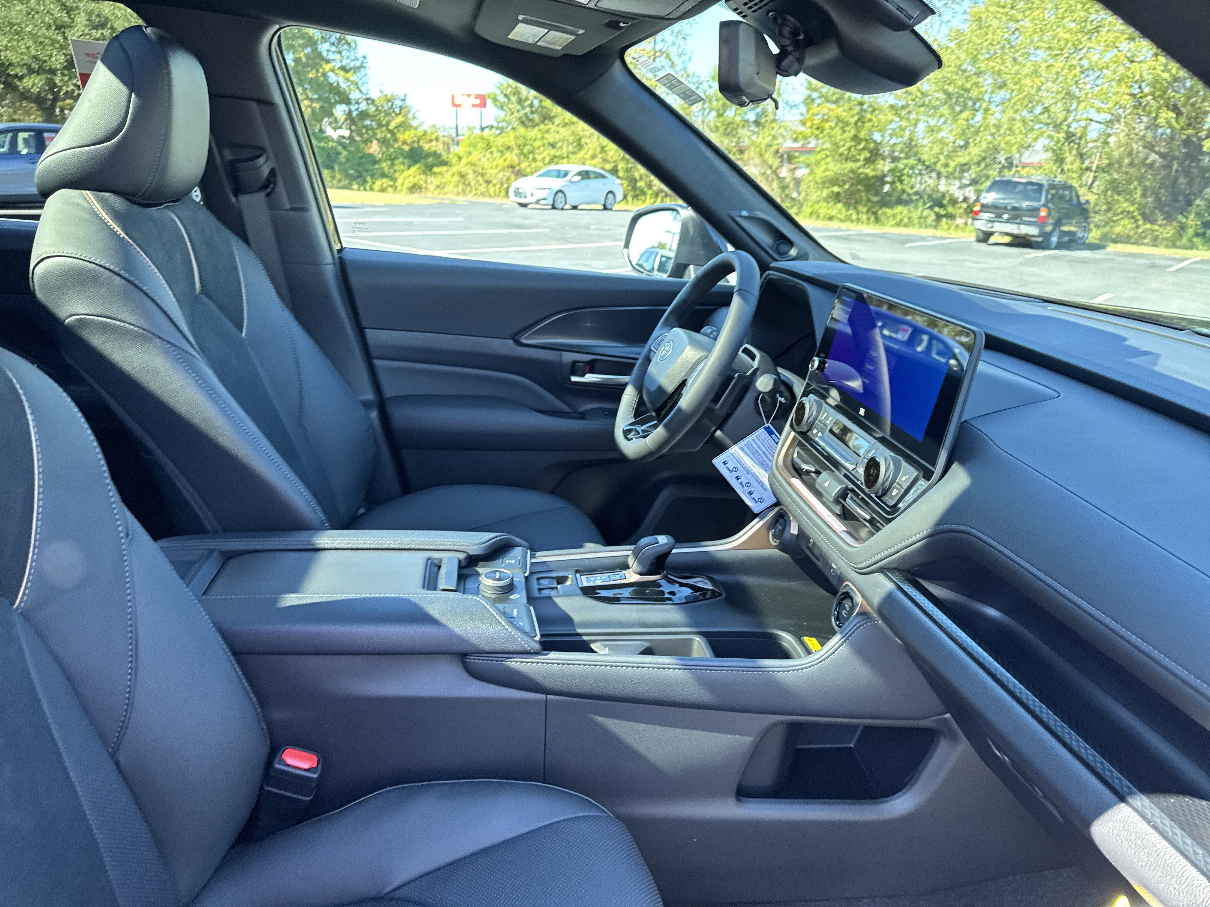 New 2026 Toyota Grand Highlander AWD Hybrid image 37