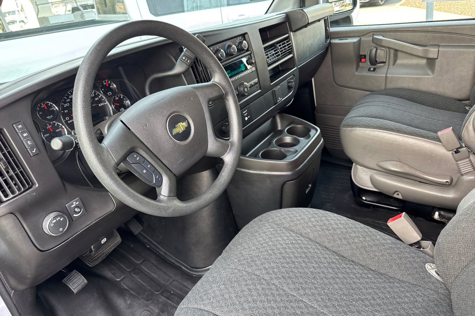 Used 2024 Chevrolet Express 2500 w/ Driver Convenience Package image 12