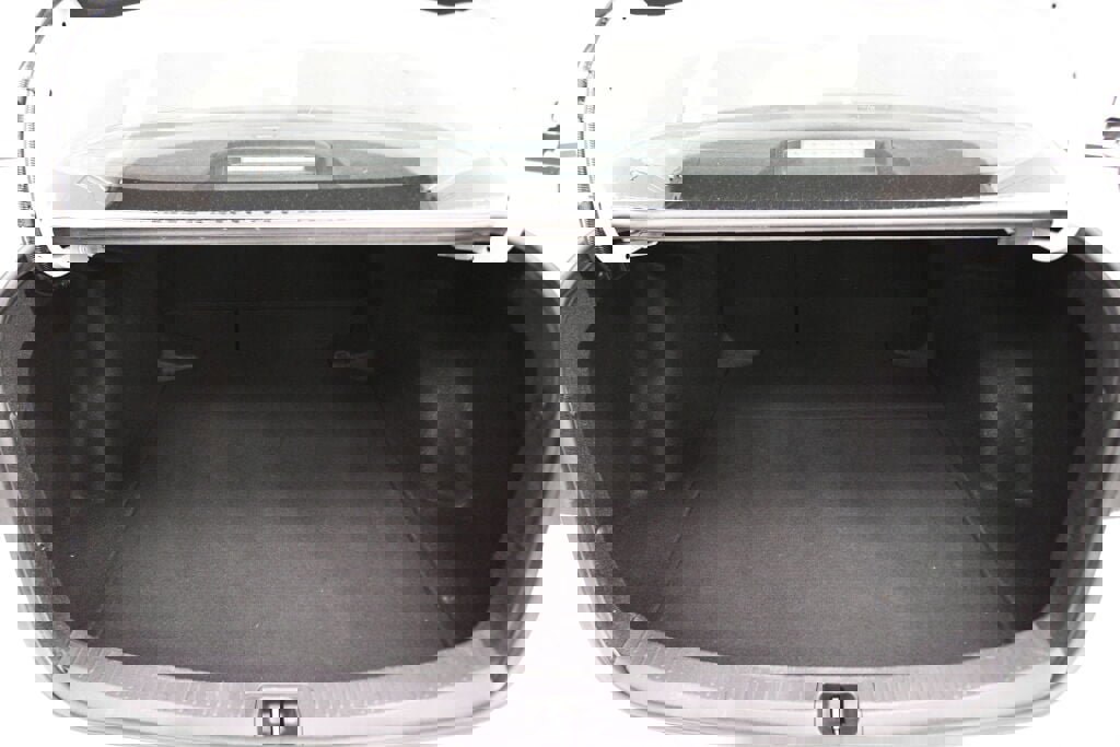 Used 2022 Toyota Corolla LE image 29