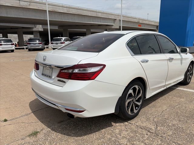 Used 2017 Honda Accord EX image 6