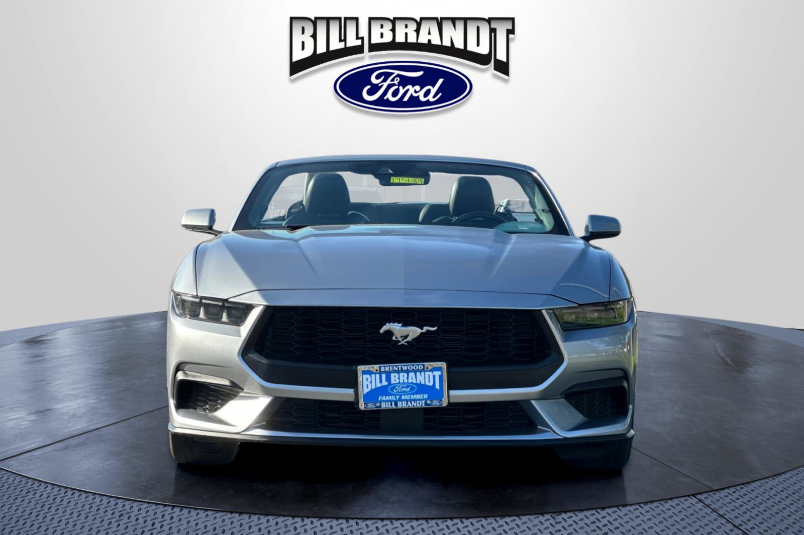 Used 2025 Ford Mustang Premium RWD image 9