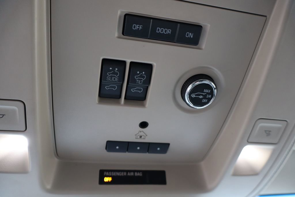 Used 2017 GMC Yukon XL Denali w/ Open Road Package image 29