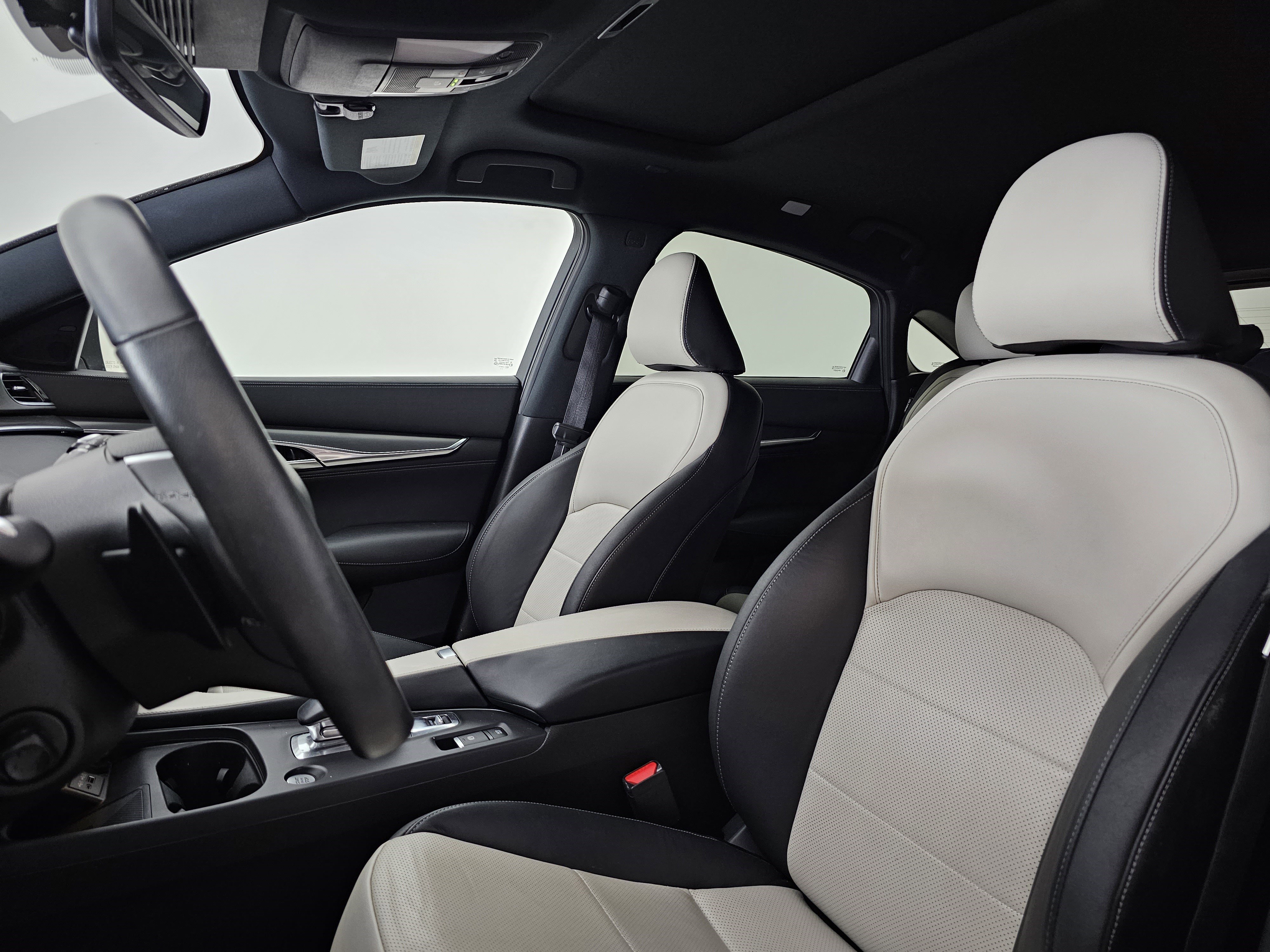 Used 2024 INFINITI QX55 Essential image 9