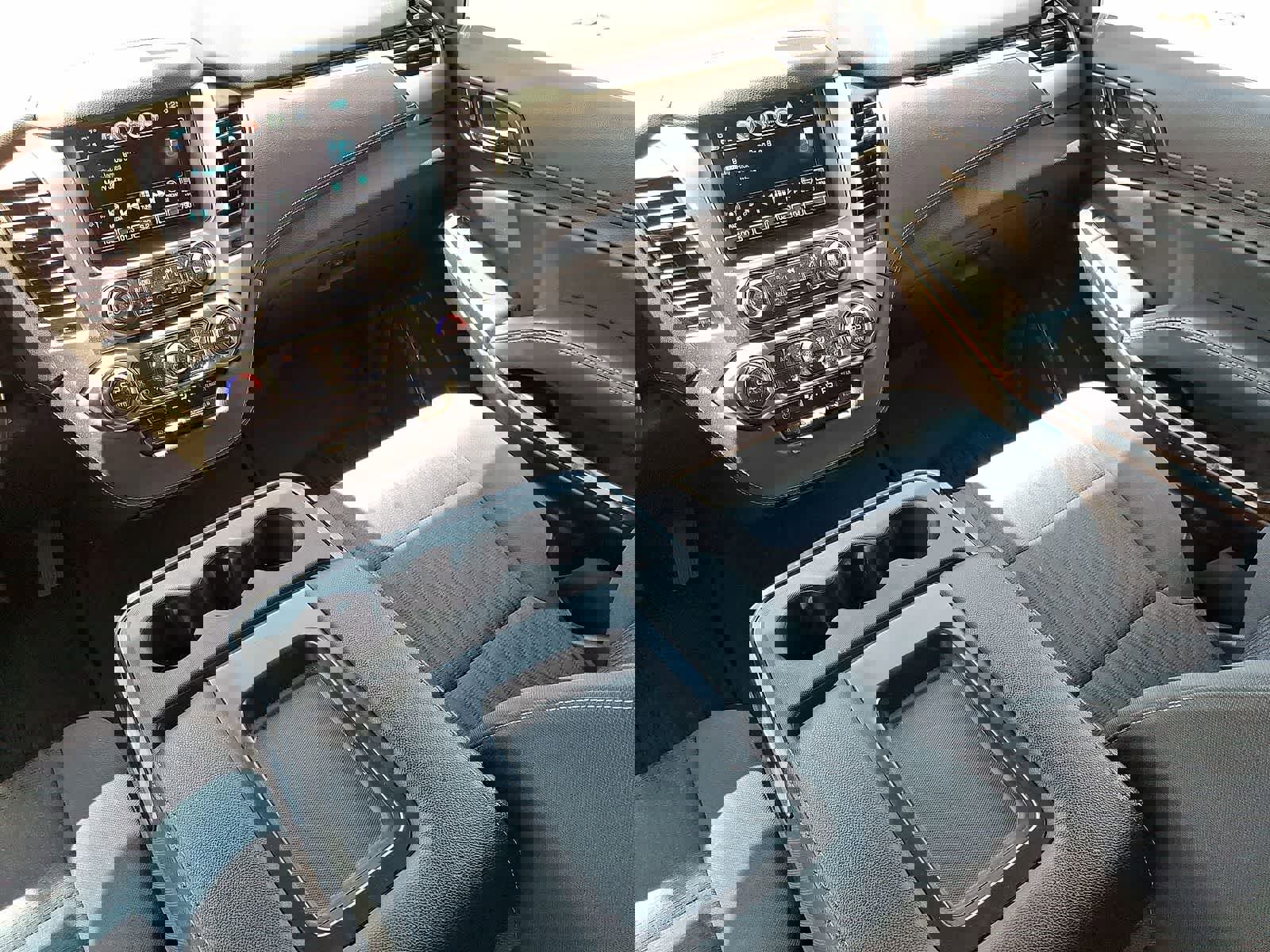 Used 2020 Chevrolet Suburban LS AWD/4WD image 12