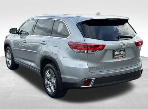 Used 2019 Toyota Highlander Limited AWD/4WD image 9