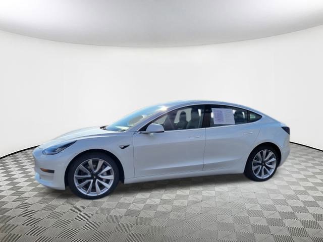 Used 2020 Tesla Model 3 Standard Range Plus image 4