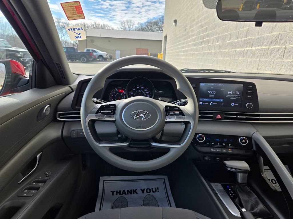 Used 2023 Hyundai Elantra SEL w/ Cargo Package FWD image 33