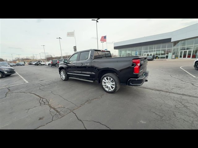 Certified 2023 Chevrolet Silverado 1500 High Country w/ High Country Premium Package image 6