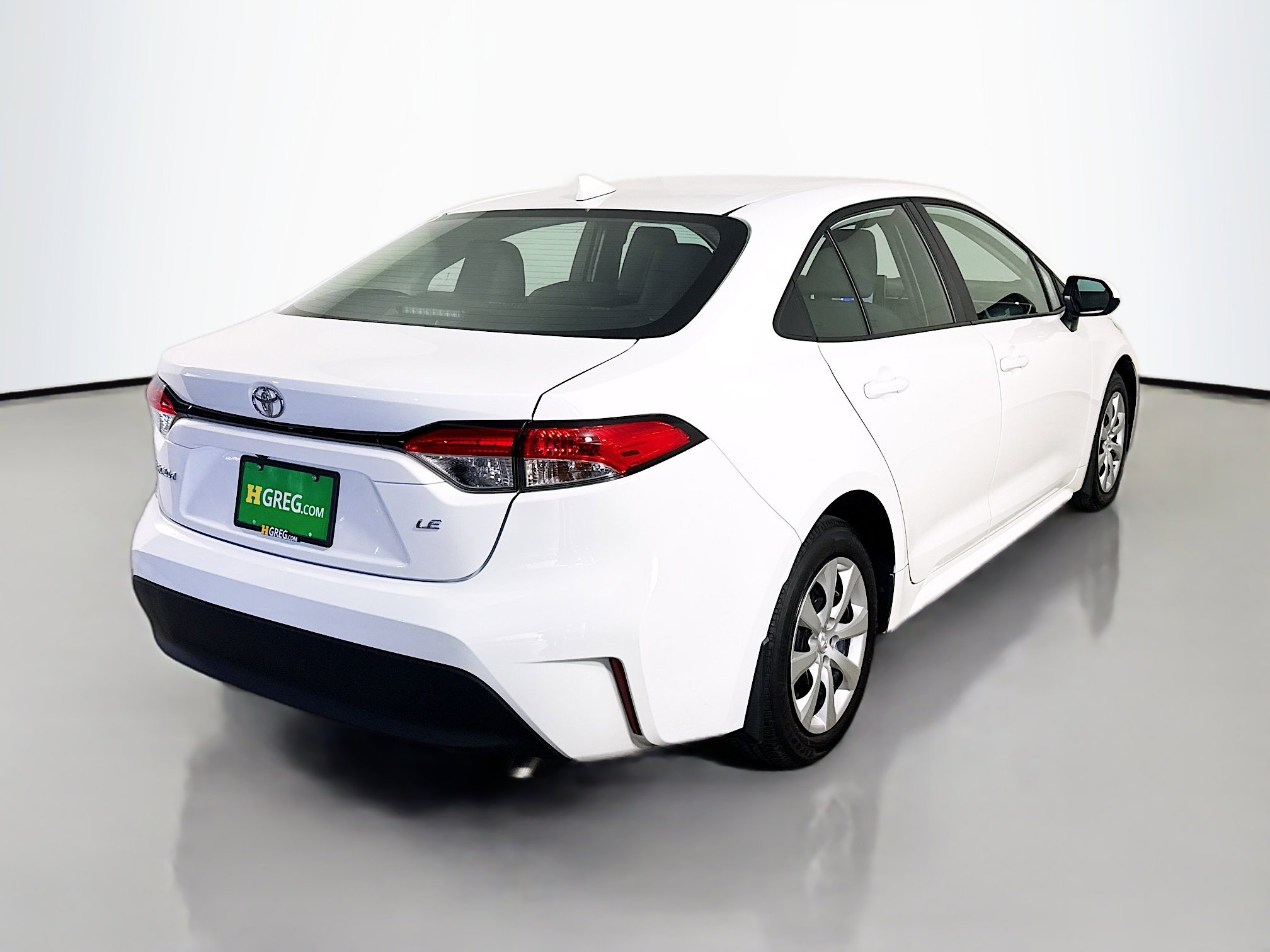 Used 2025 Toyota Corolla LE image 10