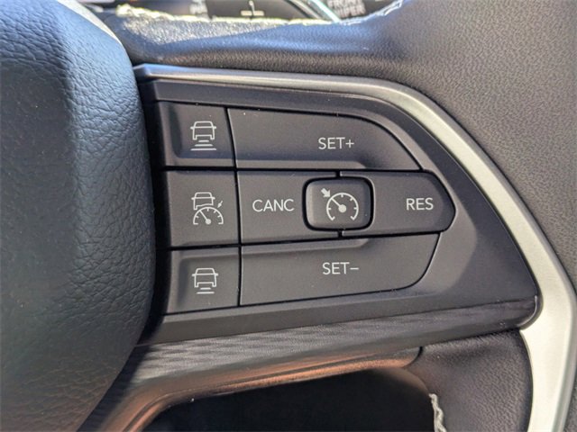 New 2025 Jeep Grand Cherokee Altitude image 26