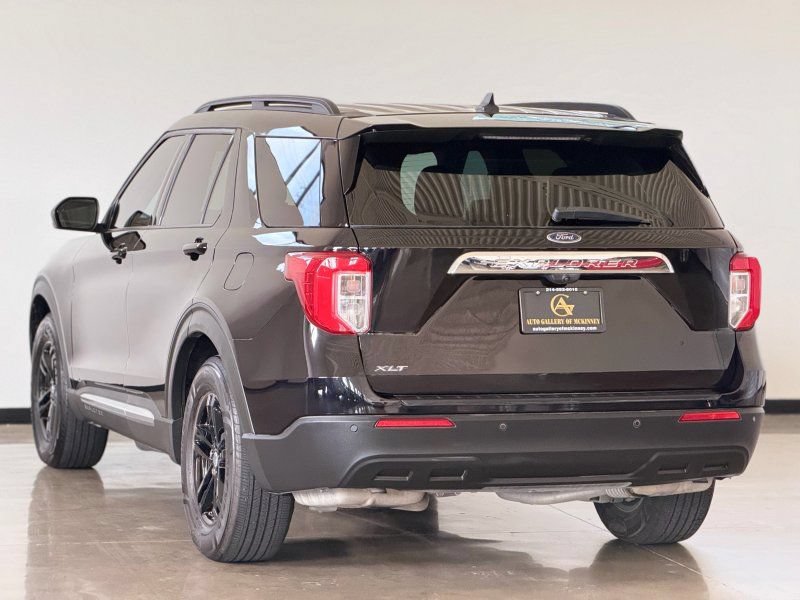 Used 2022 Ford Explorer XLT RWD image 5