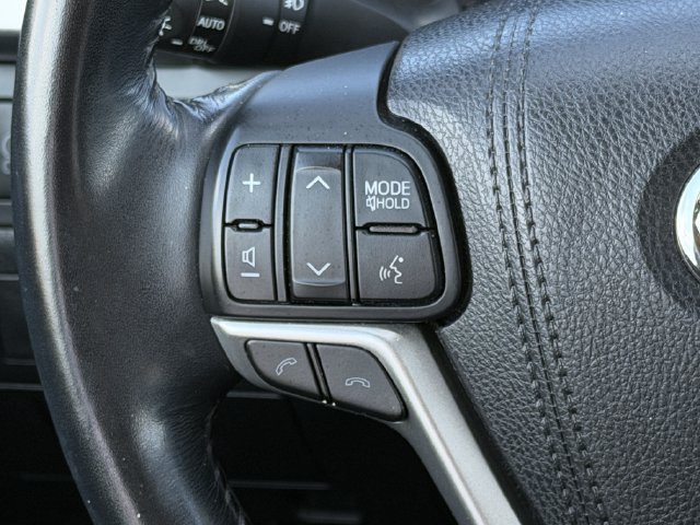 Used 2018 Toyota Highlander Limited AWD/4WD image 13