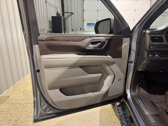 Used 2021 Chevrolet Suburban Z71 AWD/4WD image 9