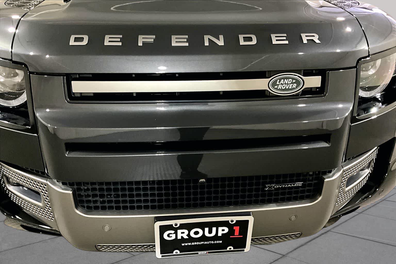 Used 2023 Land Rover Defender 130 X-Dynamic SE AWD/4WD image 31