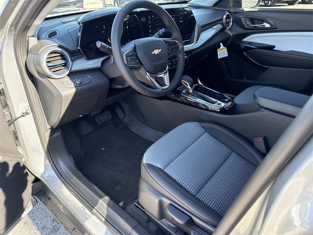 New 2026 Chevrolet Trax LT image 10